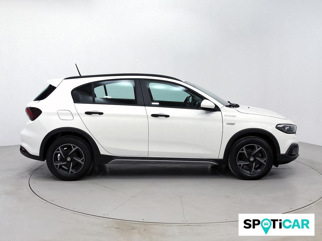 Fiat Tipo City Cross 1.5 Hybrid 97kW (130CV) DCT 3