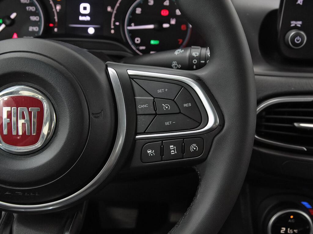 Fiat Tipo City Cross 1.5 Hybrid 97kW (130CV) DCT 19