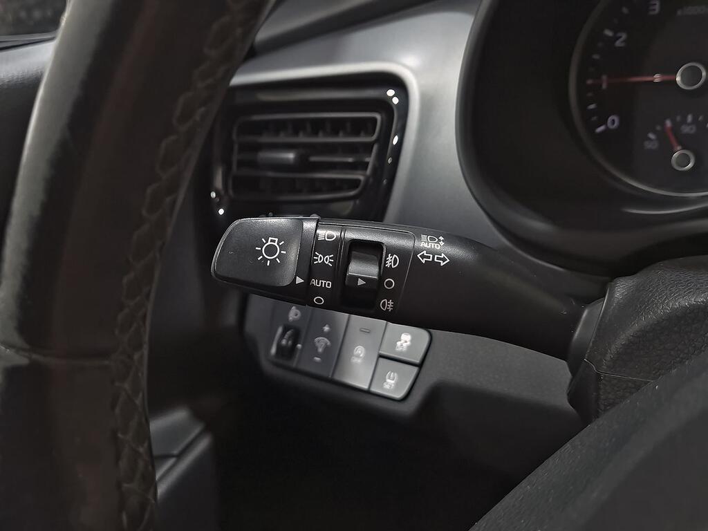 Kia Stonic 1.0 T-GDi 74kW (100CV) MHEV iMT Drive 8