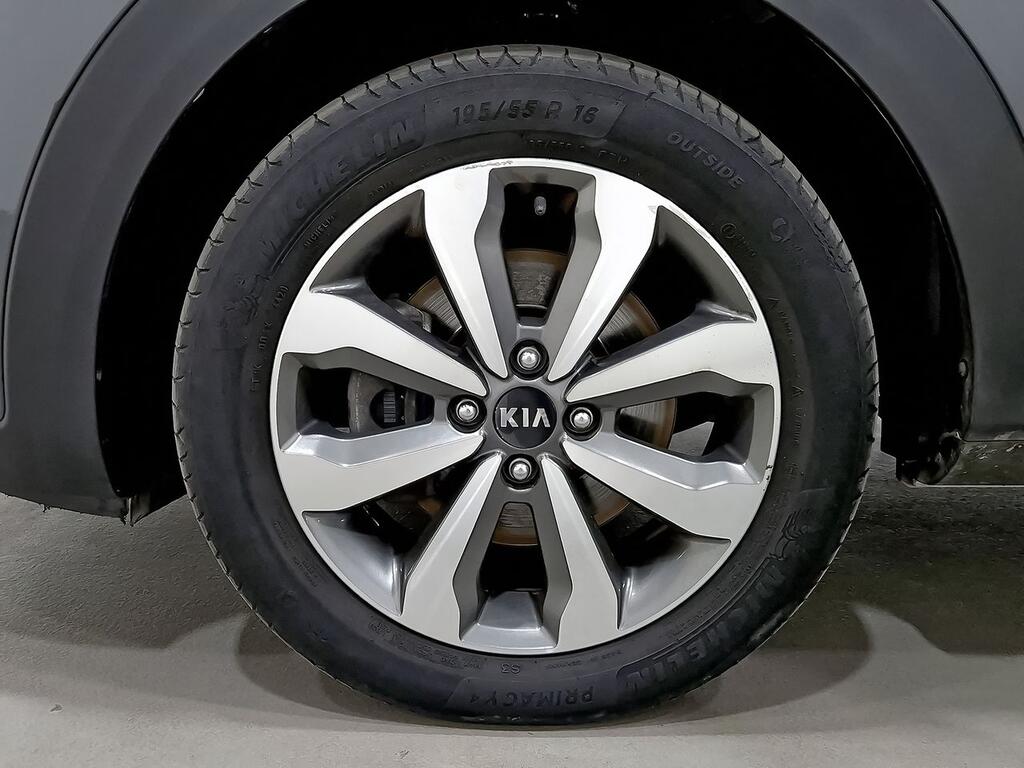 Kia Stonic 1.0 T-GDi 74kW (100CV) MHEV iMT Drive 26