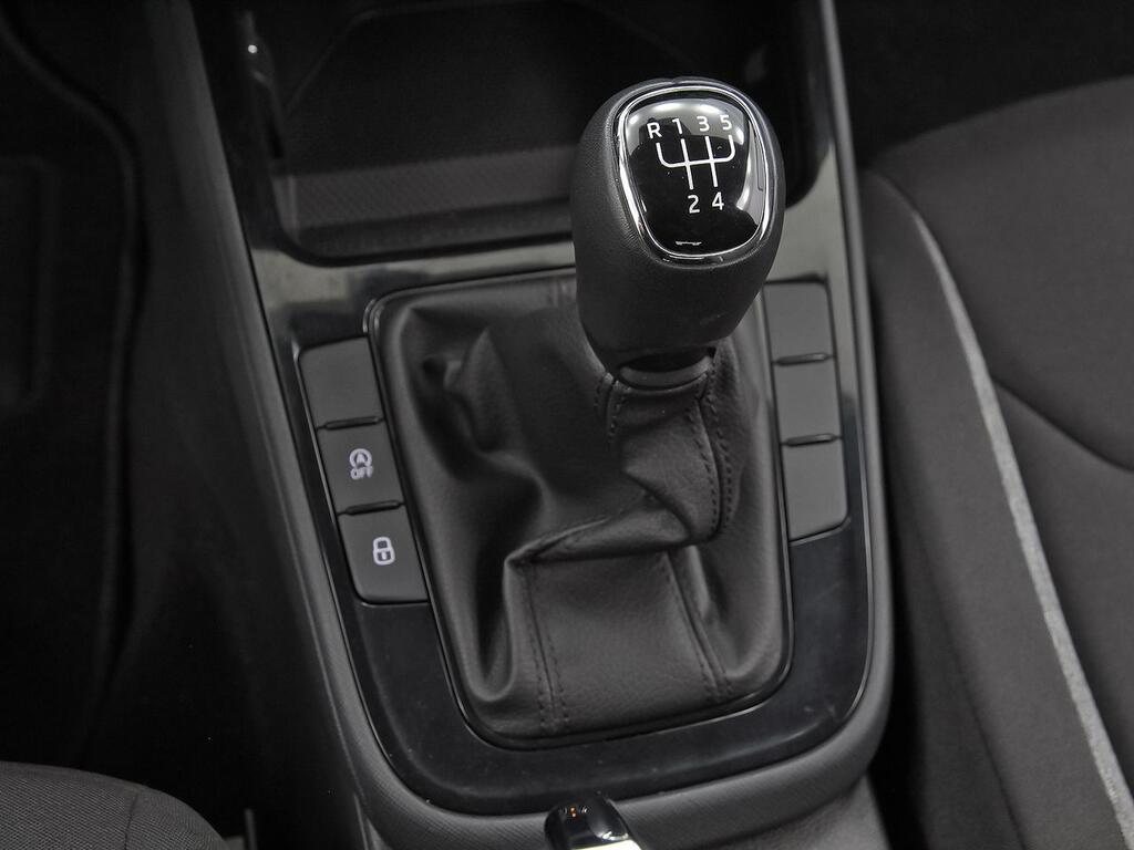 Skoda Fabia 1.0 TSI 70KW (95CV) Active 13