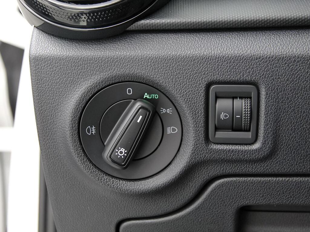 Skoda Fabia 1.0 TSI 70KW (95CV) Active 16