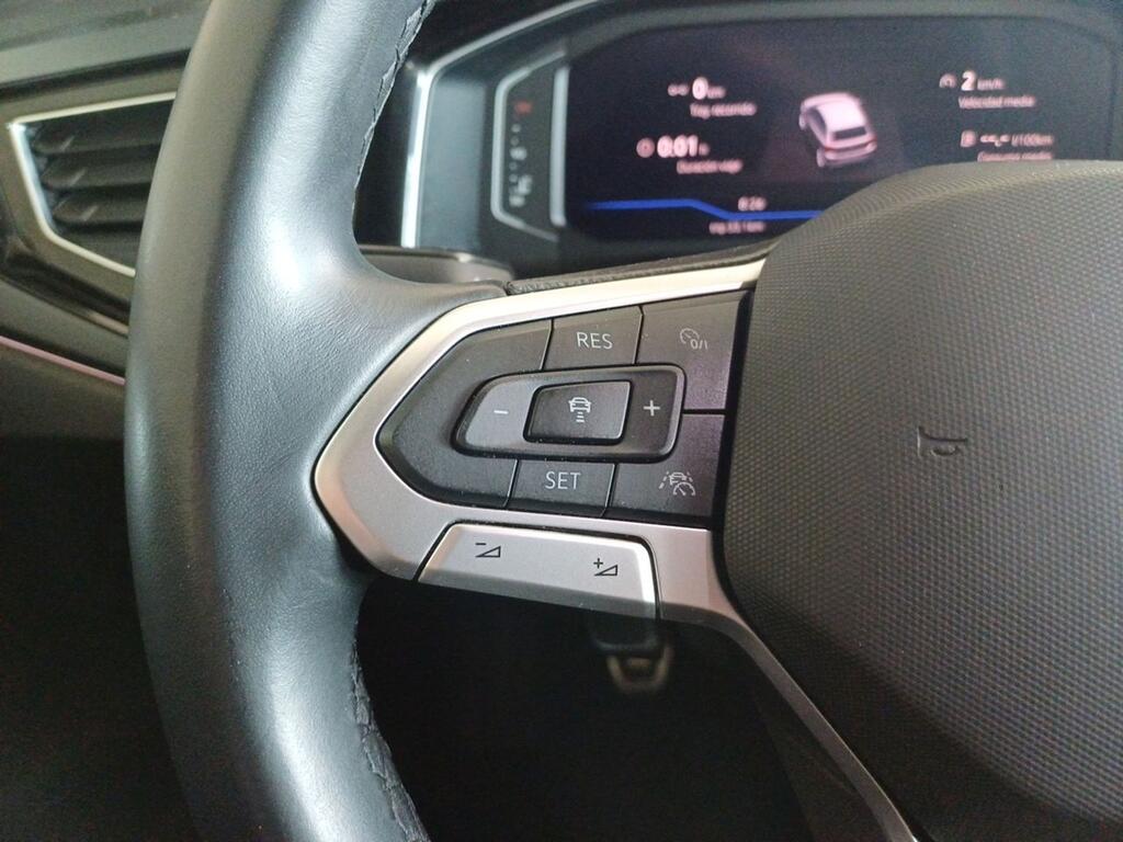 Volkswagen Polo R-Line 1.0 TSI 70kW (95CV) 9