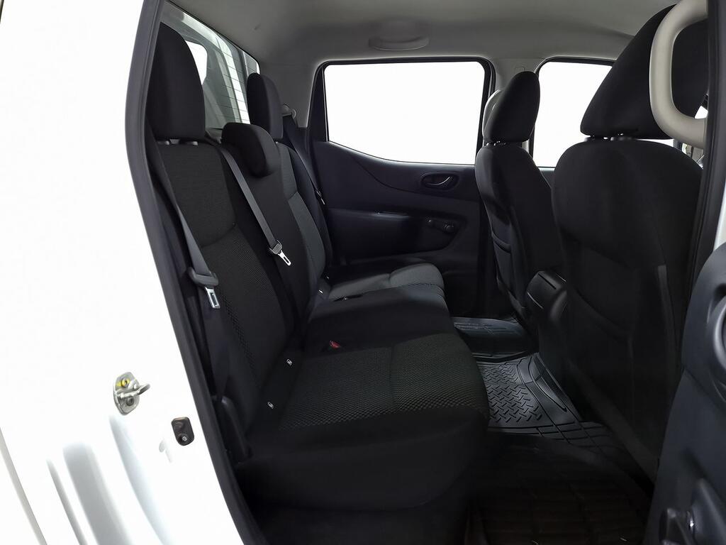 Nissan Navara DOBLE CAB. 2.3 DCI 163 VISIA 4WD 4P 8