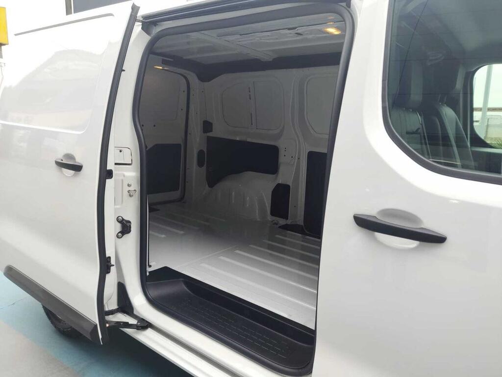 Peugeot Expert E-EXPERT FG PRO BEV L2 (100KW) 136CV 17