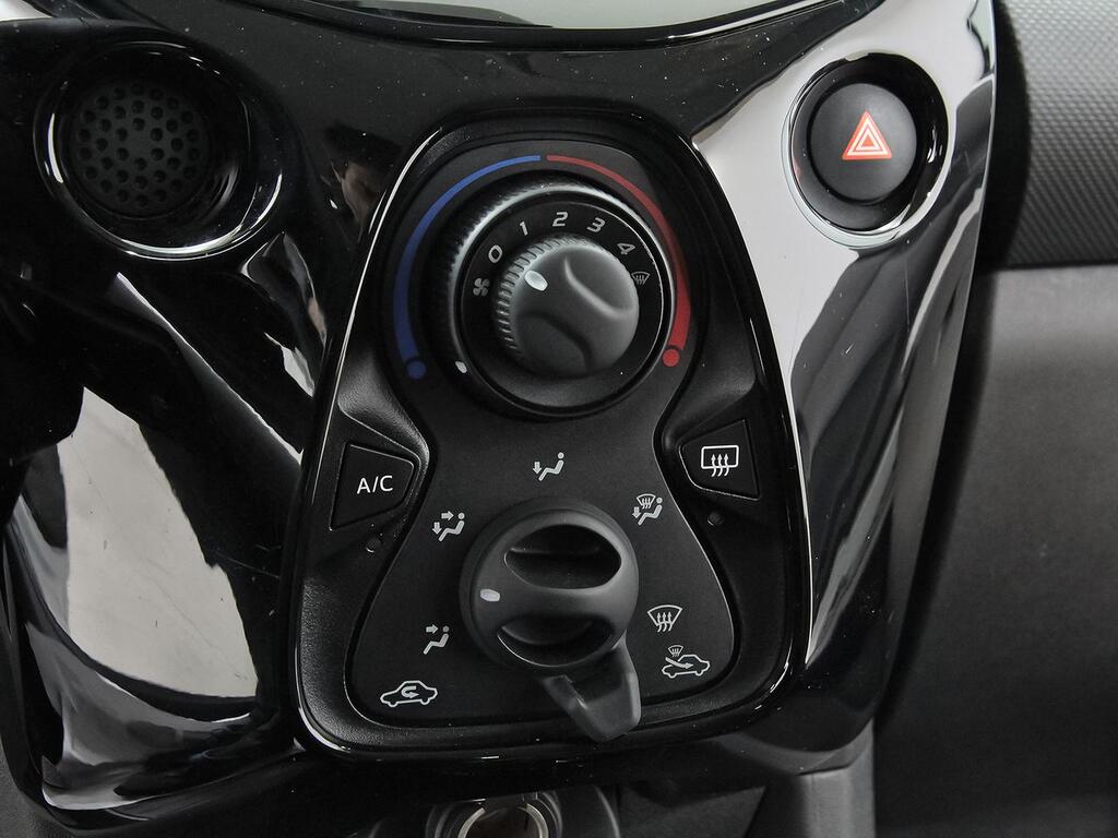 Citroën C1 VTi 53kW (72CV) S&S City Edition 24