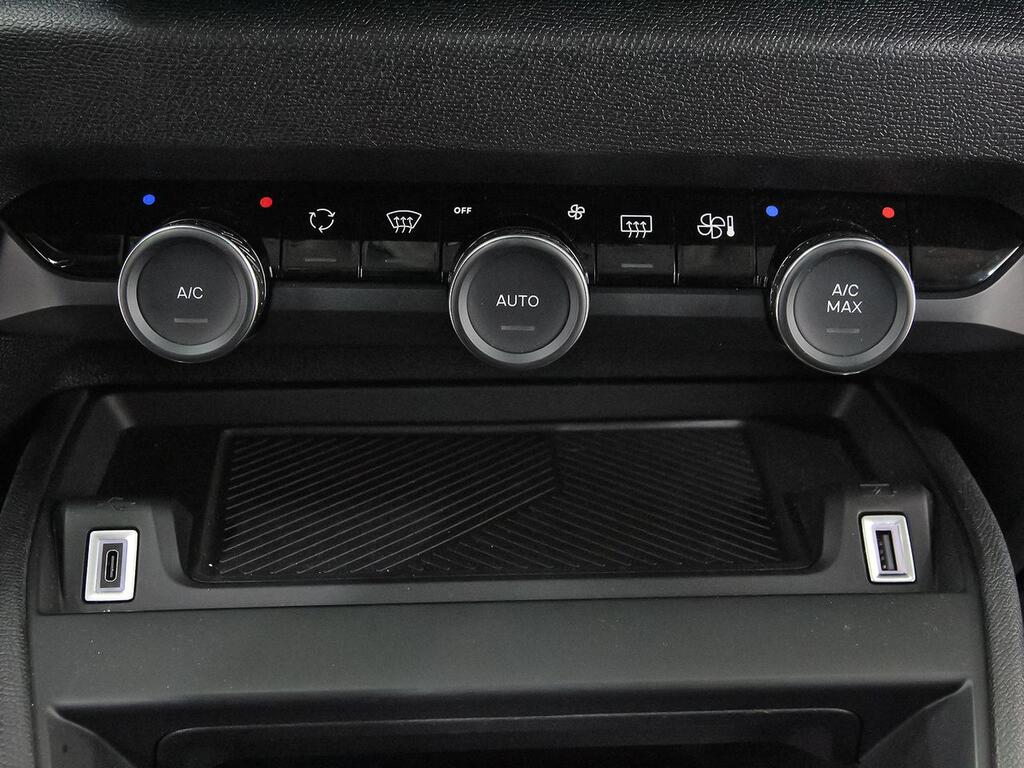 Citroën C4 Hybrid 136 e-DCS6 Plus 30