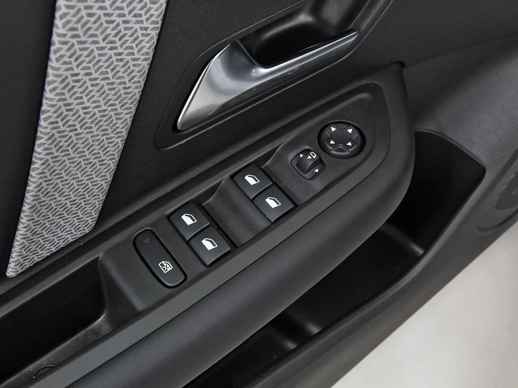 Citroën C4 Hybrid 136 e-DCS6 Plus 13