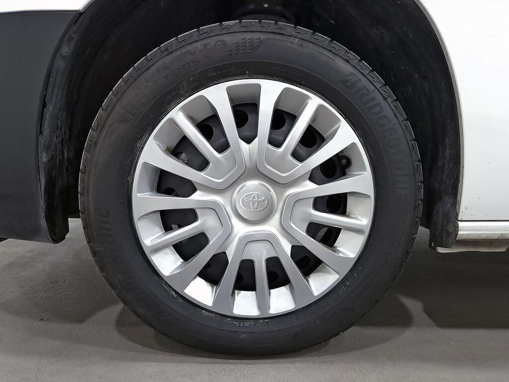 Toyota Proace City 1.5D 100 GX SWB 4P 11