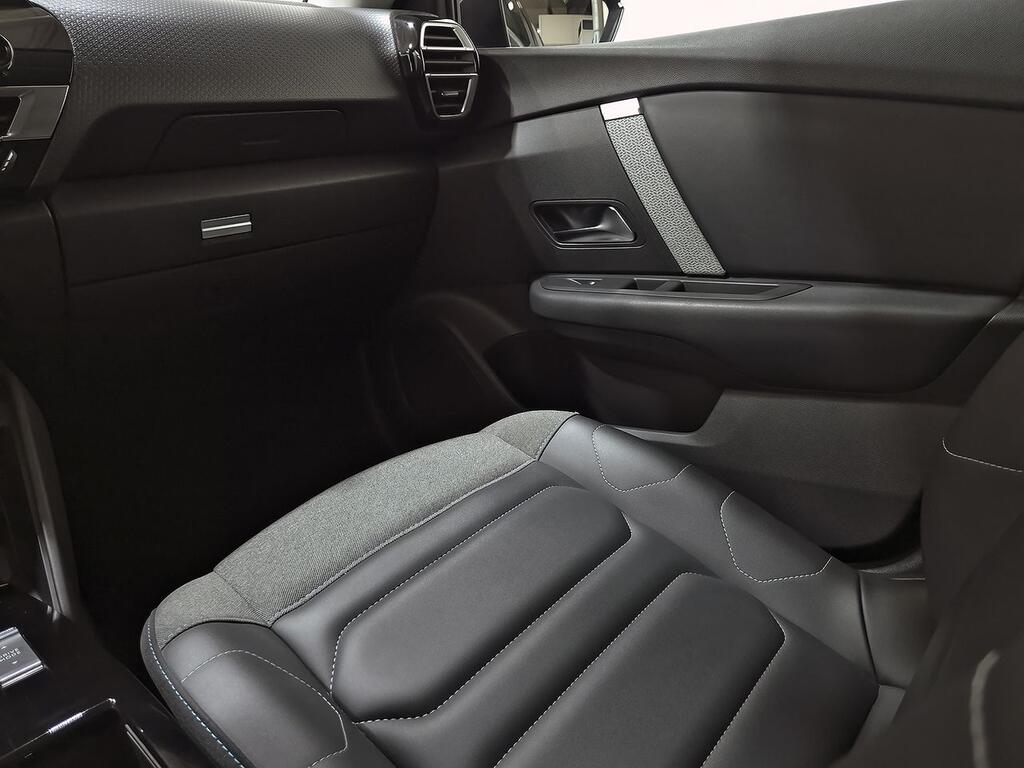 Citroën C4 BlueHDi 130 S&S EAT8 Shine 27