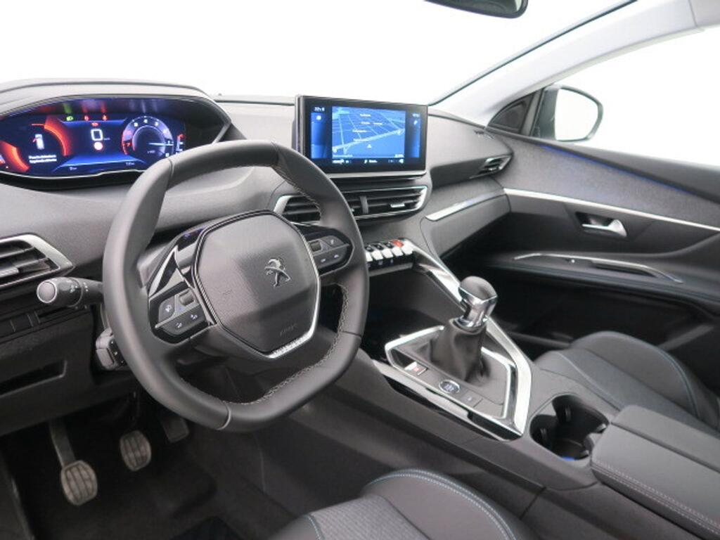 Peugeot 3008 1.2 PureTech 96KW S&S Allure Pack 6