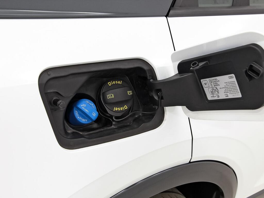 Audi Q2 S line 30 TDI 85kW (116CV) S tronic 35