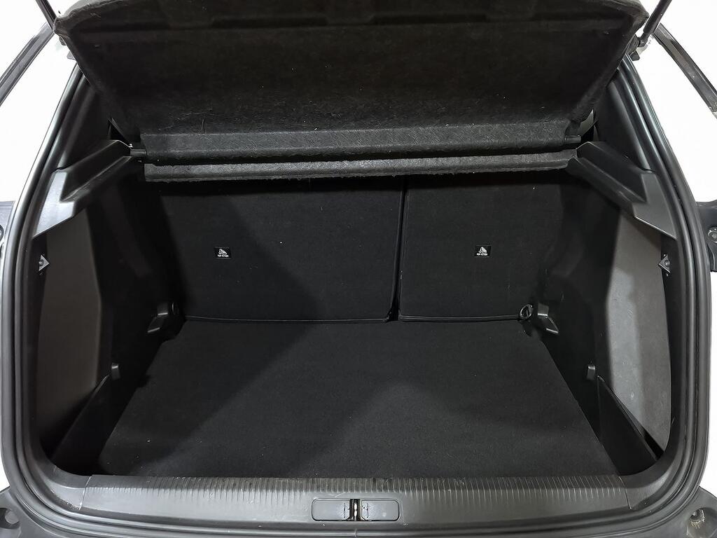 Peugeot 2008 Active Pack BlueHDI 81kW (110CV) 9