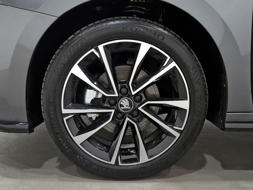 Skoda Fabia 1.0 TSI 85KW (115CV) DSG Monte Carlo 8