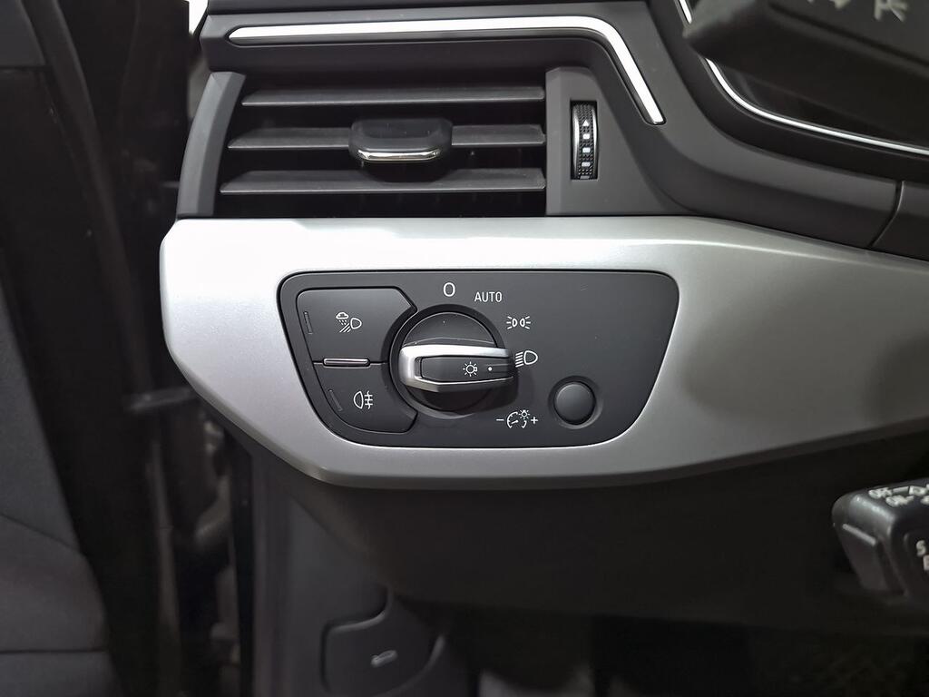 Audi A4 Avant Advanced 35 TDI 120kW S tronic 13