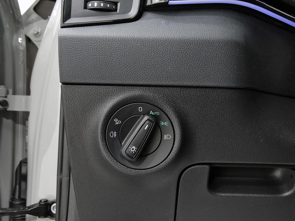 Skoda Karoq 1.5 TSI 110kW (150CV) DSG ACT Sportline 14