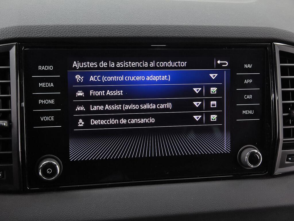 Skoda Karoq 1.5 TSI 110kW (150CV) DSG ACT Sportline 28