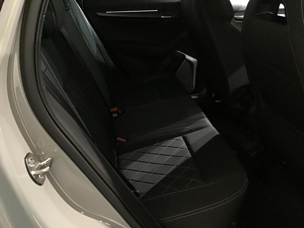 Skoda Karoq 1.5 TSI 110kW (150CV) DSG ACT Sportline 17