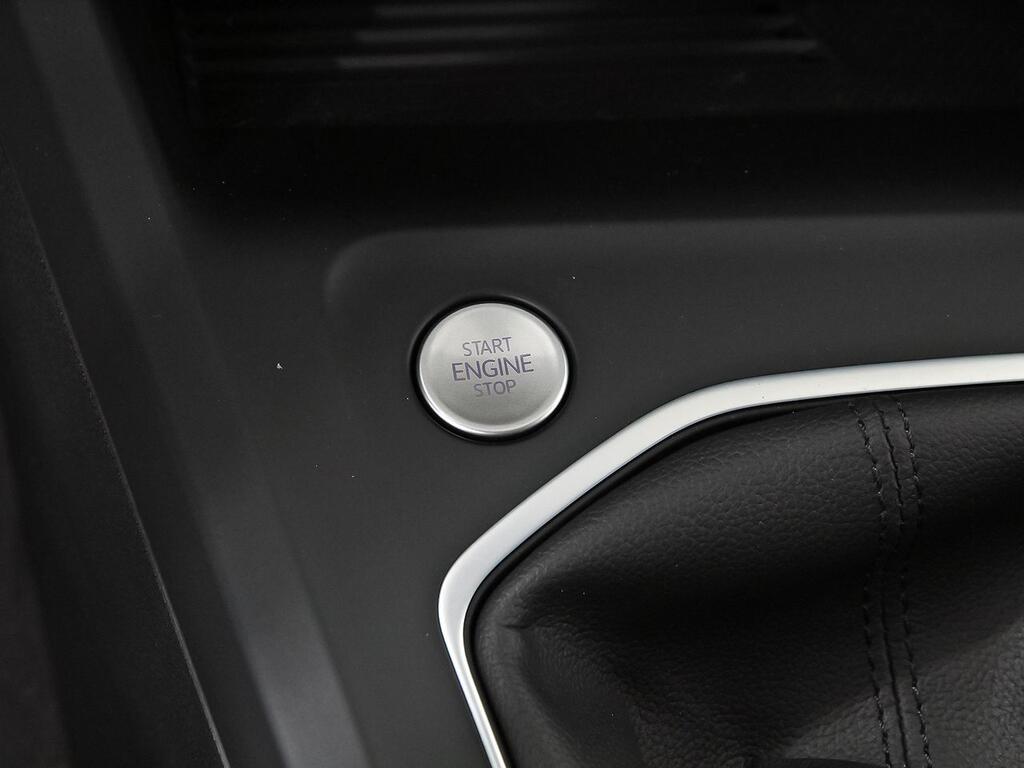 Volkswagen Golf ″Más″ 1.5 TSI 85kW (115CV) 32