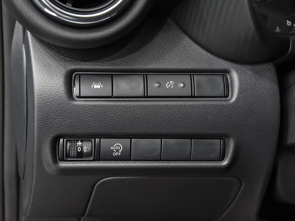 Nissan Juke DIG-T 84 kW (114 CV) DCT 7V N-Connecta 12