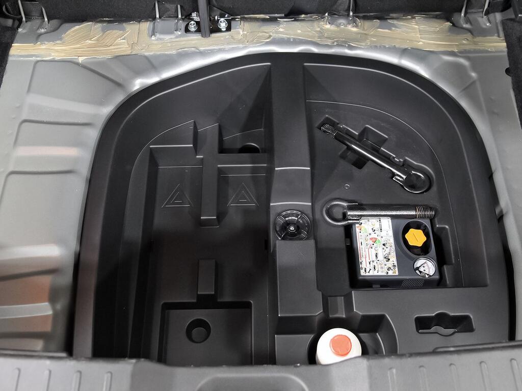 Nissan Juke DIG-T 84 kW (114 CV) DCT 7V N-Connecta 28