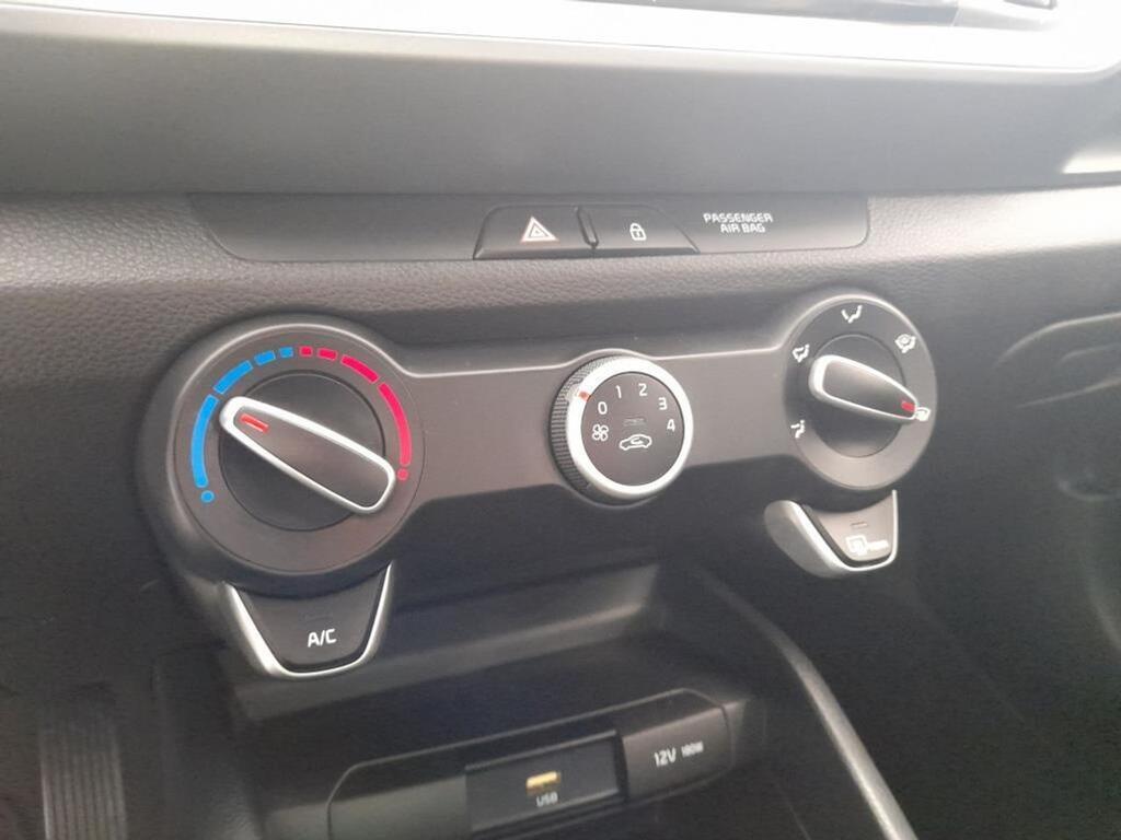 Kia Stonic 1.2 DPi 58kW (79CV) Concept 16