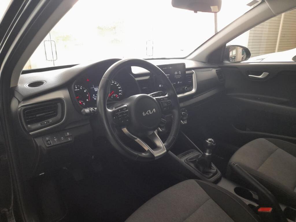 Kia Stonic 1.2 DPi 58kW (79CV) Concept 17