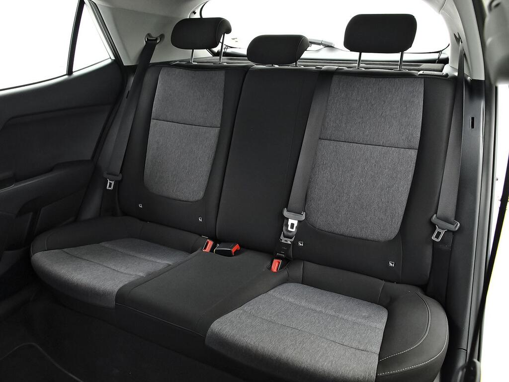 Kia Stonic 1.2 DPi 62kW (84CV) Concept 13