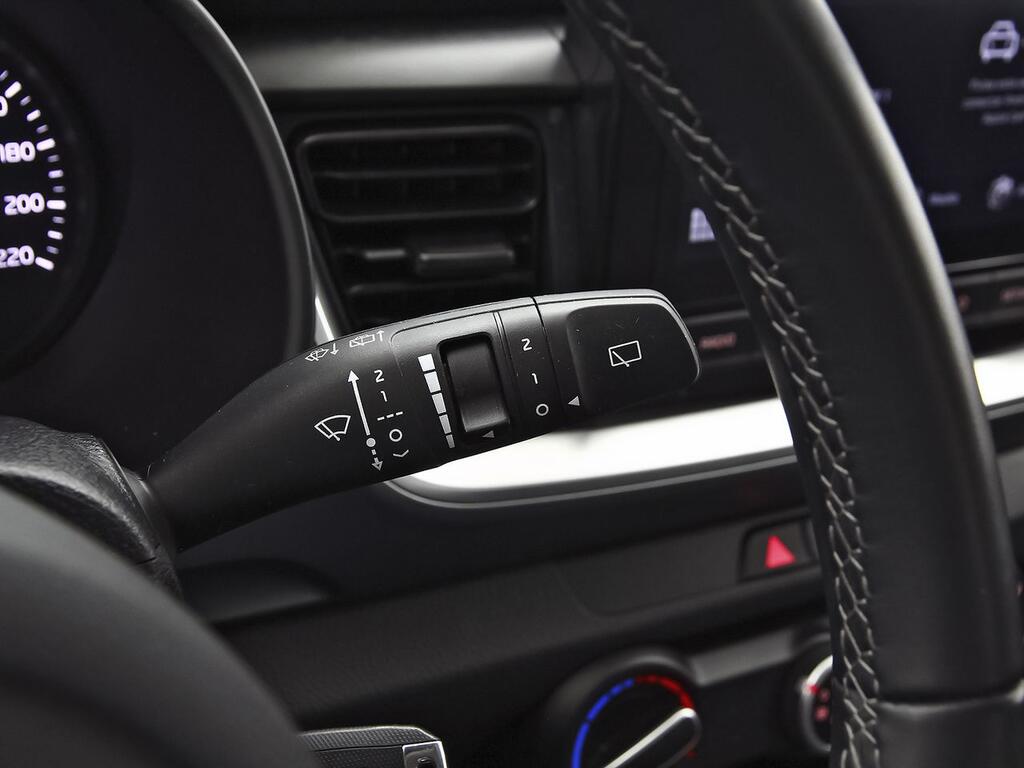 Kia Stonic 1.2 DPi 62kW (84CV) Concept 17