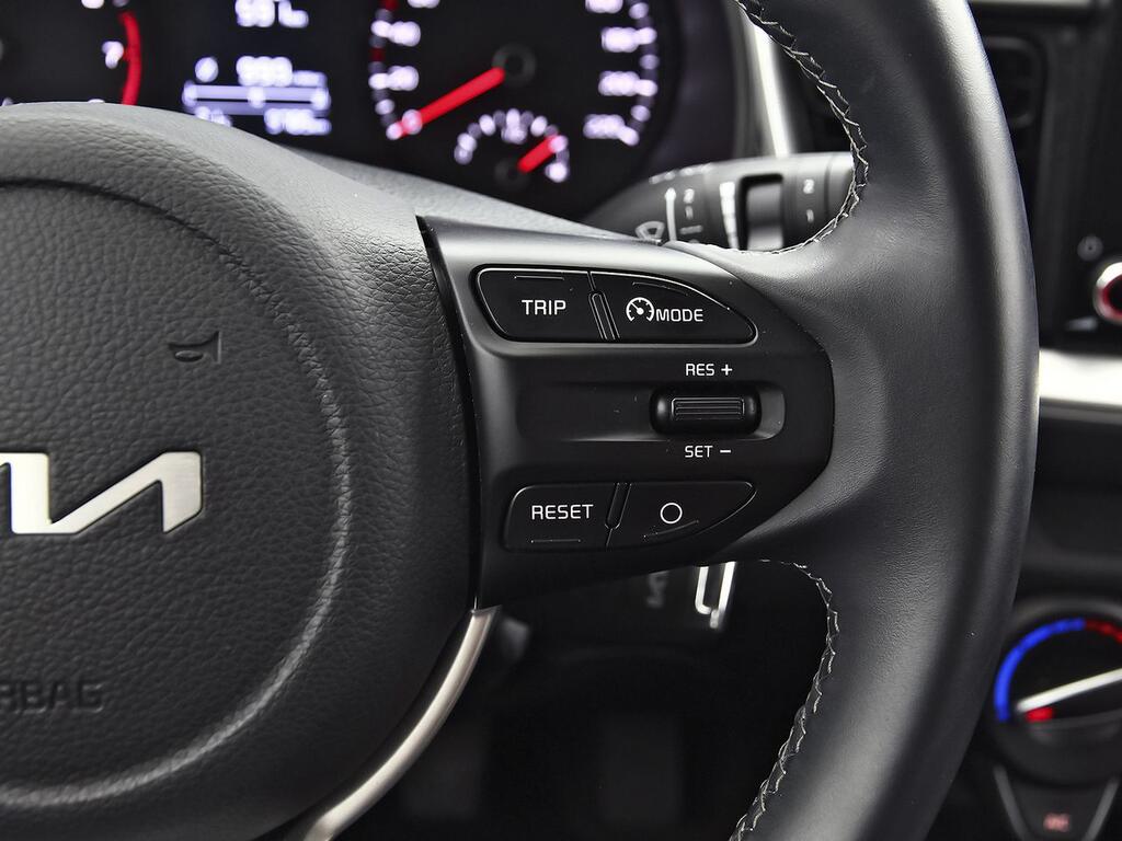 Kia Stonic 1.2 DPi 62kW (84CV) Concept 19