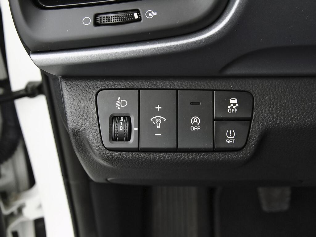 Kia Stonic 1.2 DPi 62kW (84CV) Concept 15