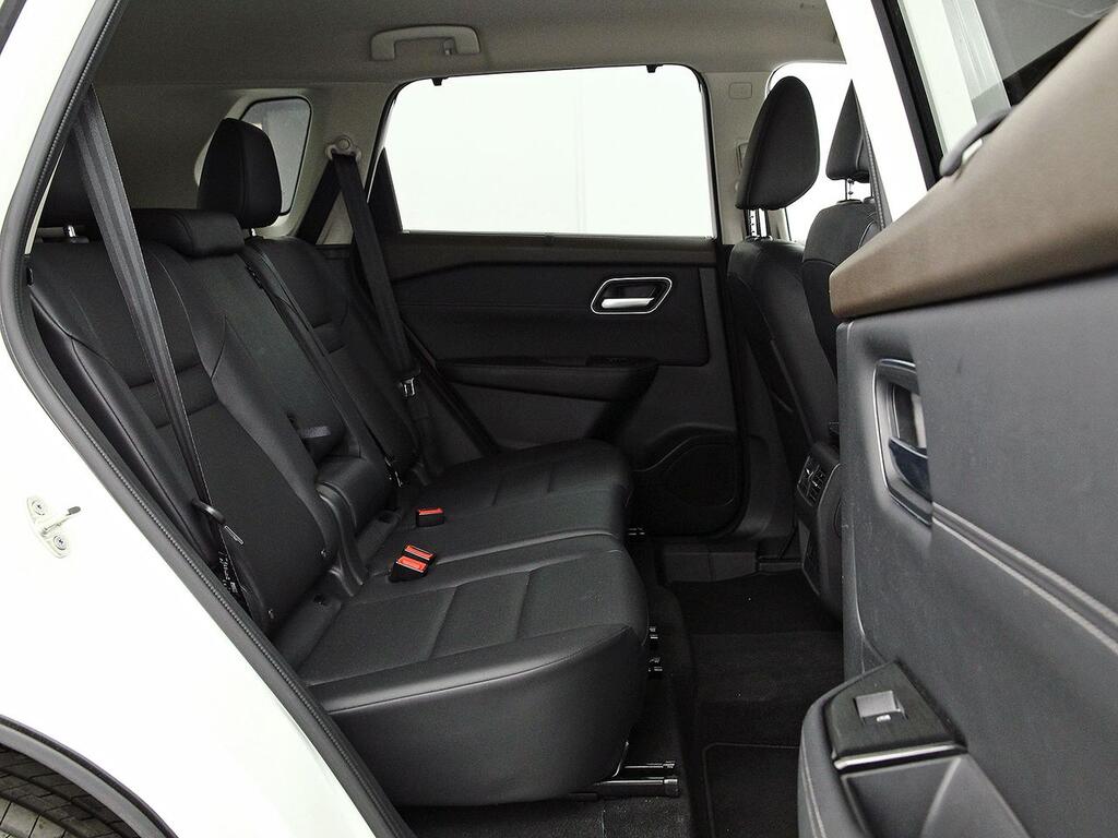 Nissan X-Trail 7pl 1.5 e-4ORCE 158kW 4x4 A/T Tekna 8