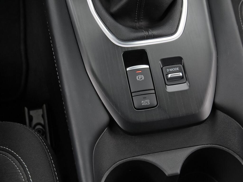 Nissan Qashqai DIG-T 103kW N-Connecta 26