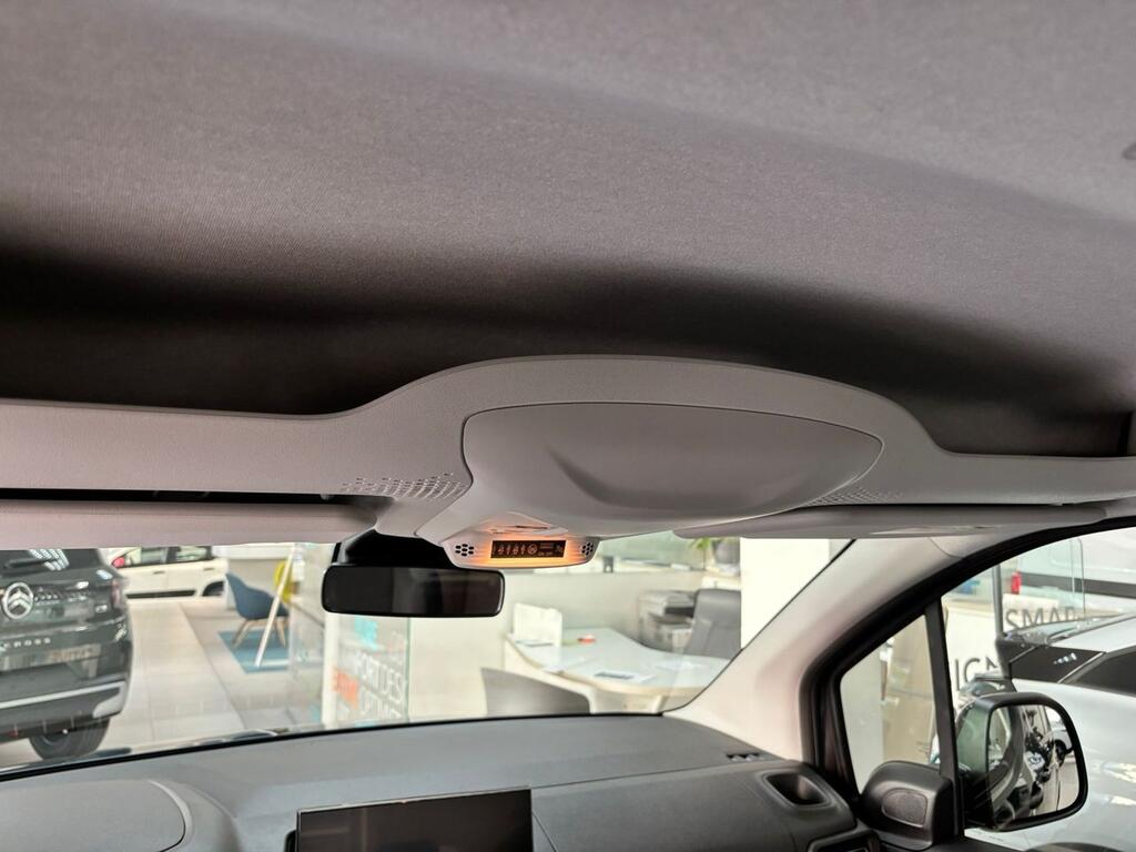 Citroën Berlingo Talla XL BlueHDi 130 S&S PLUS Auto 23