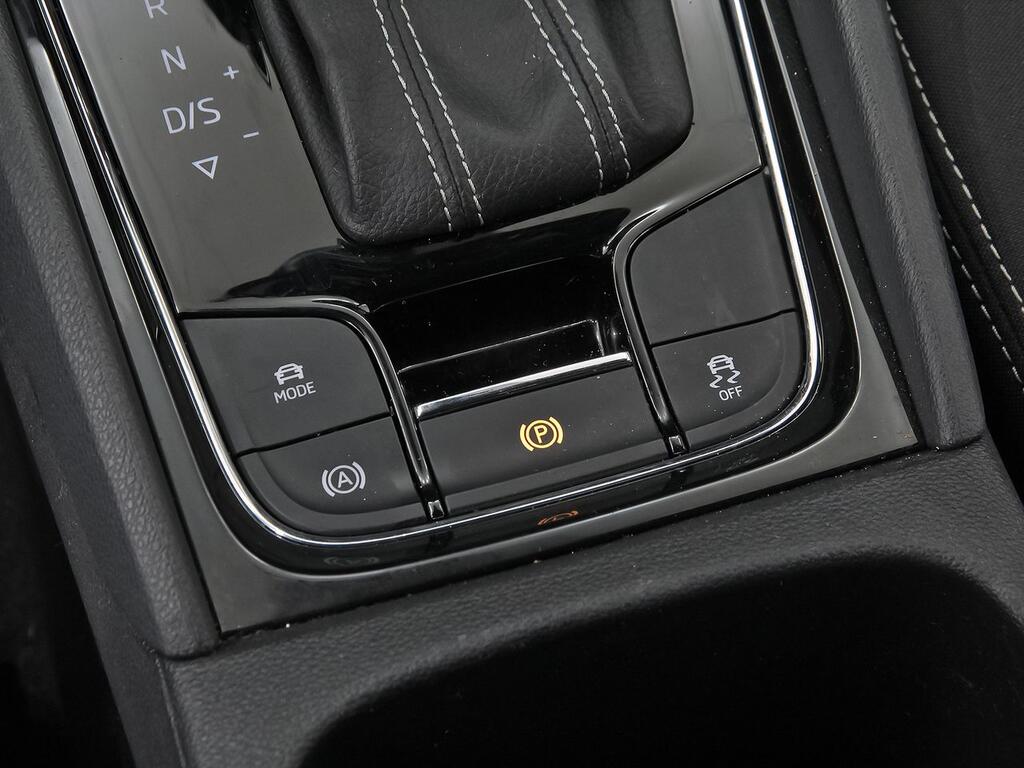 Skoda Karoq 1.5 TSI 110kW (150CV) DSG ACT Sportline 31