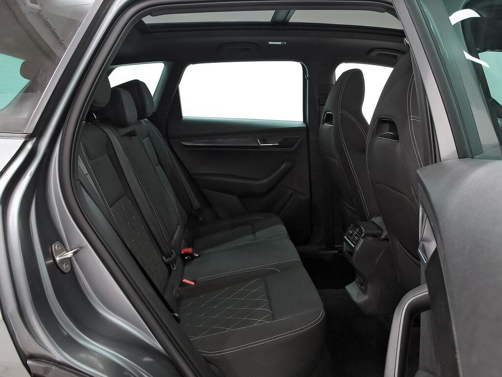 Skoda Karoq 1.5 TSI 110kW (150CV) DSG ACT Sportline 6