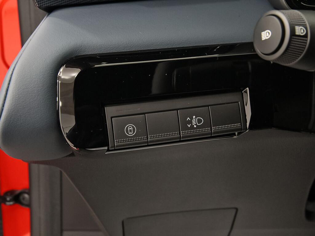 Nissan Micra Long Range 4x2 Tekna 13