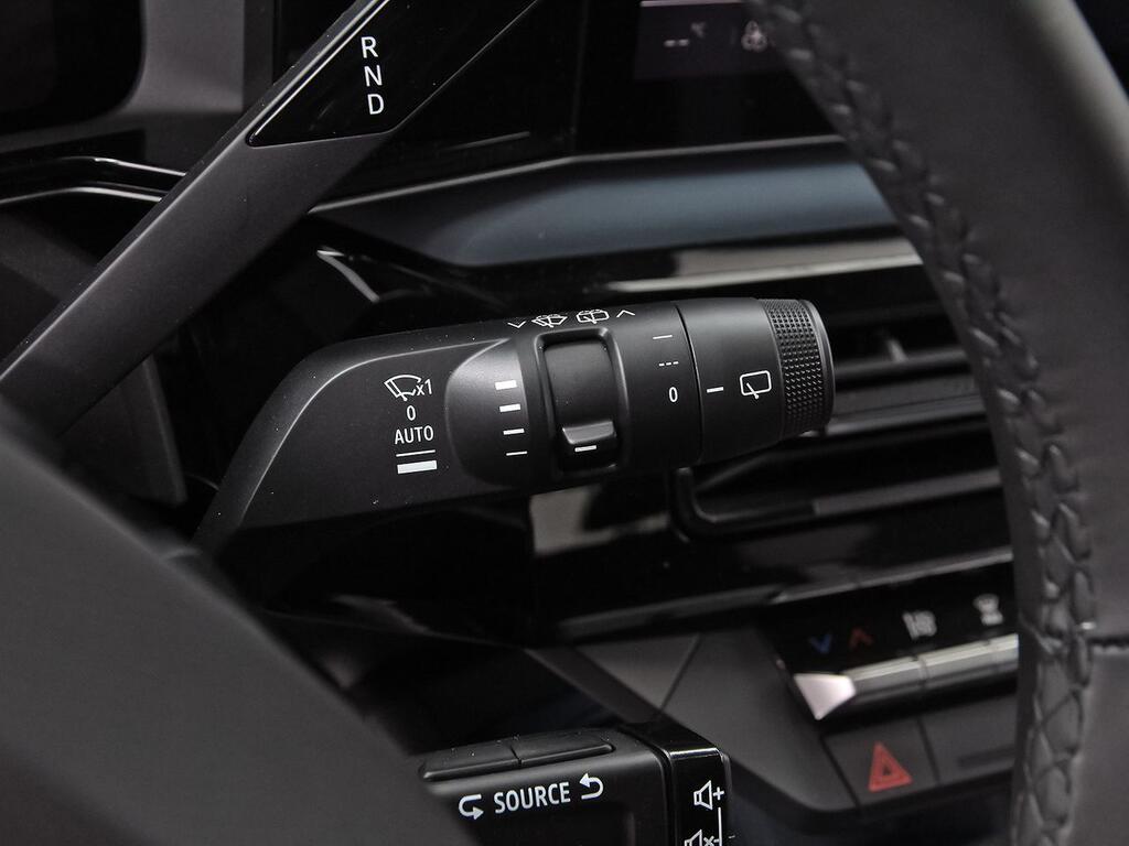 Nissan Micra Long Range 4x2 Tekna 16