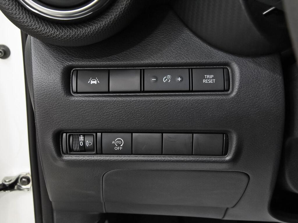 Nissan Juke DIG-T 84 kW (114 CV) 6M/T Acenta 13