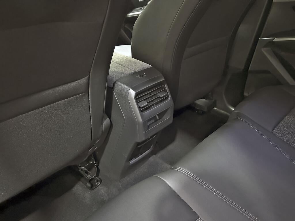 Peugeot 3008 Hybrid 1.2 100KW Allure eDCS6 34