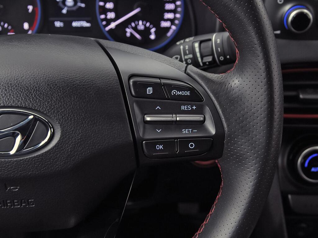 Hyundai Kona 1.6 TGDI Tecno Red 4X2 DT 18