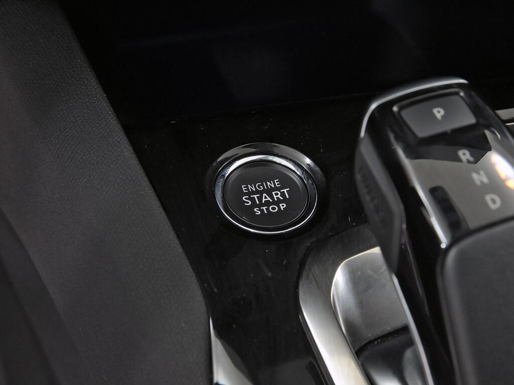 Peugeot 3008 1.2 PureTech 96KW S&S GT EAT8 31