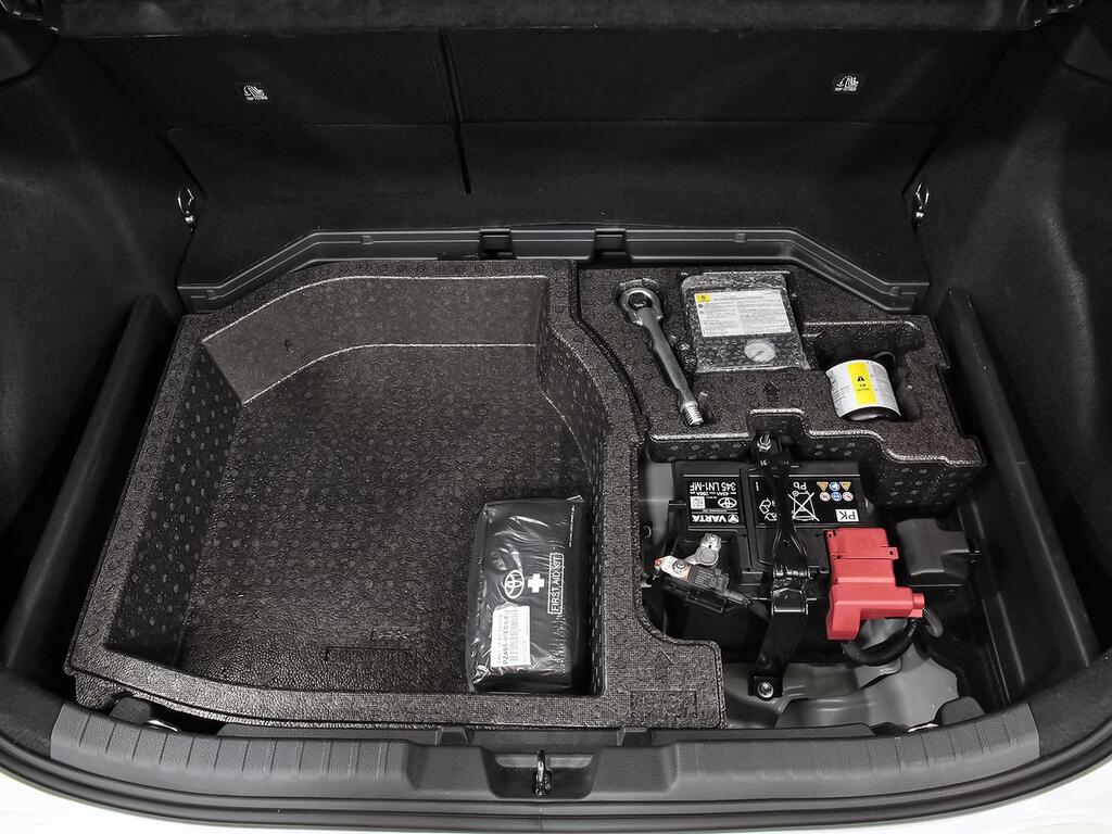 Toyota Corolla 2.0 180H GR-SPORT E-CVT 34