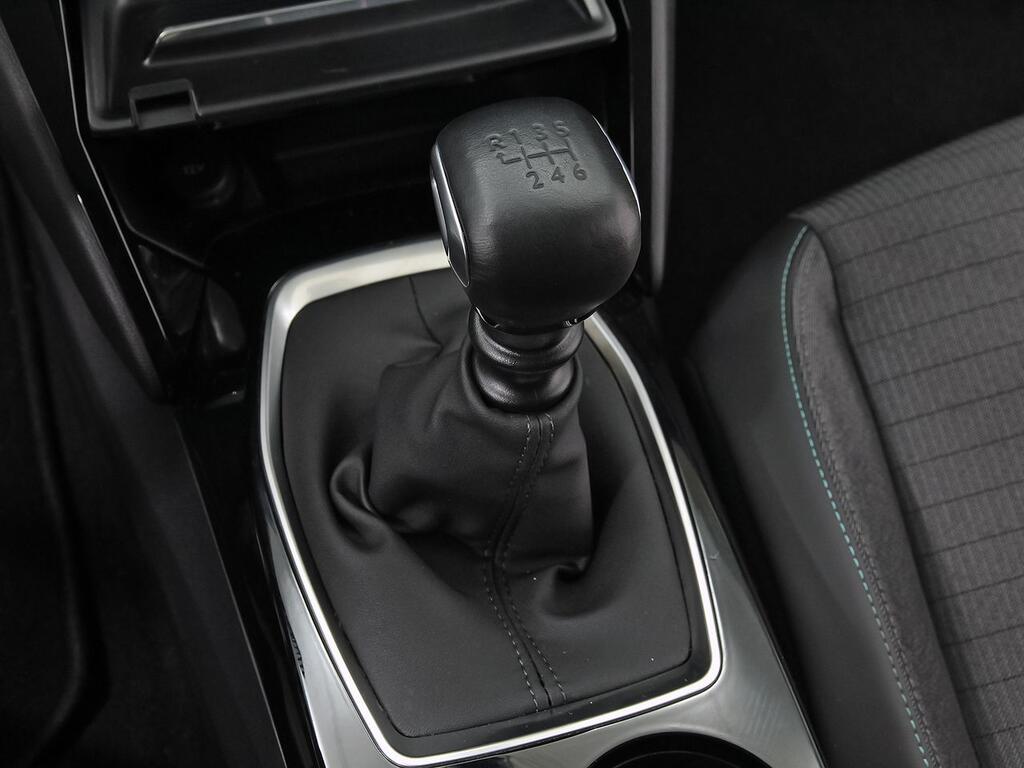 Peugeot 2008 Allure Pack Puretech 130 S&S BVM6 31