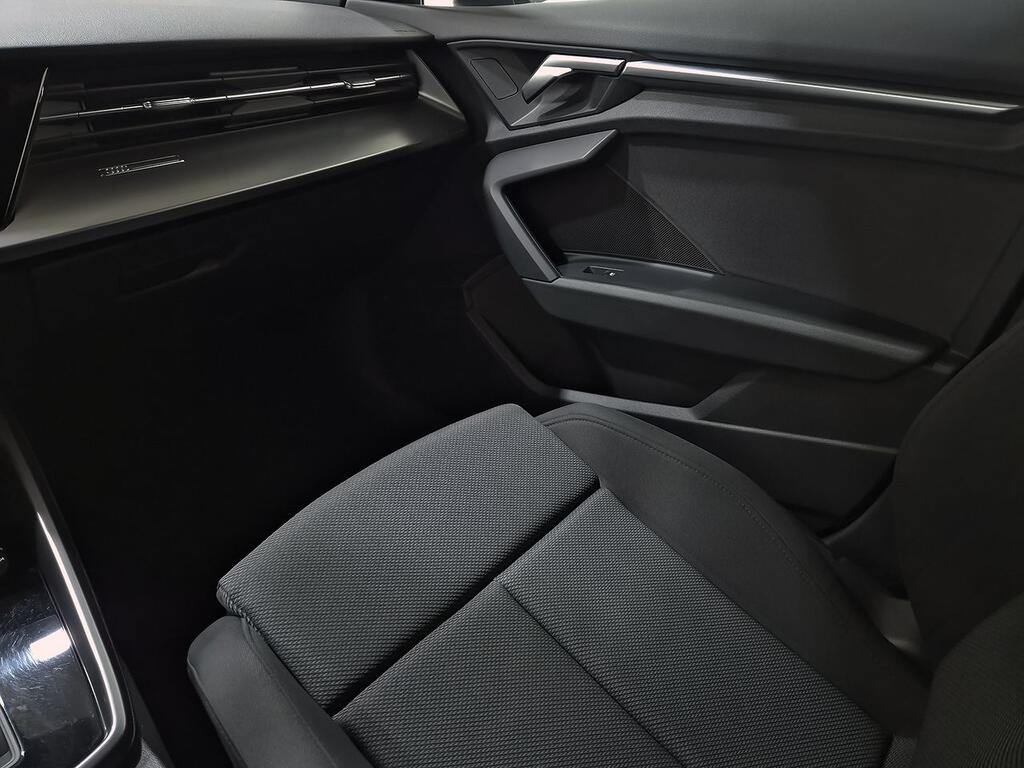 Audi A3 2.0 SPORTBACK 35 TDI S TRONIC GENUINE EDIT 5P (TECH PACK) 32