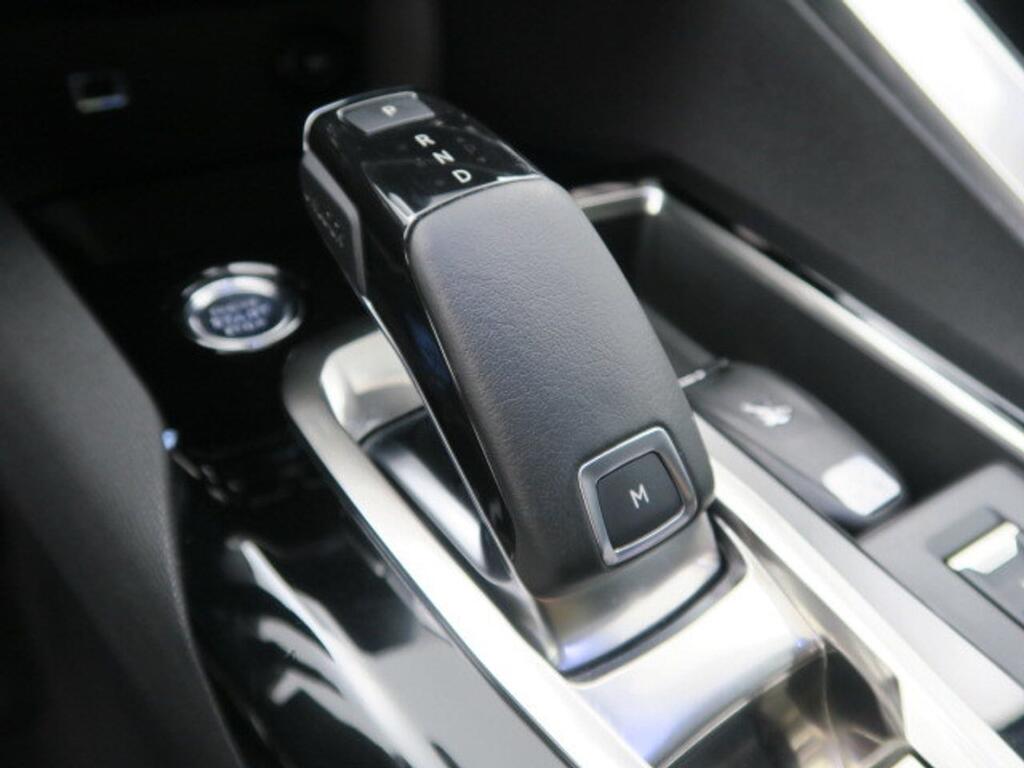 Peugeot 3008 1.2 PureTech 96KW S&S Allure EAT8 10