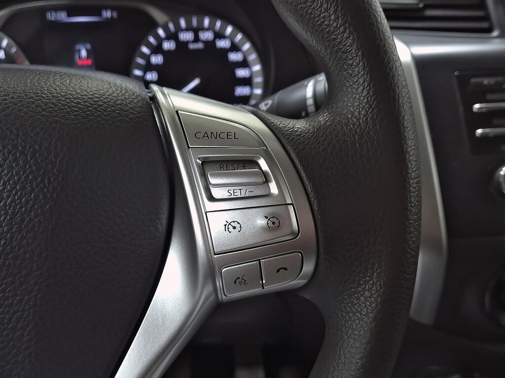 Nissan Navara DOBLE CAB. 2.3 DCI 163 VISIA 4WD 4P 18