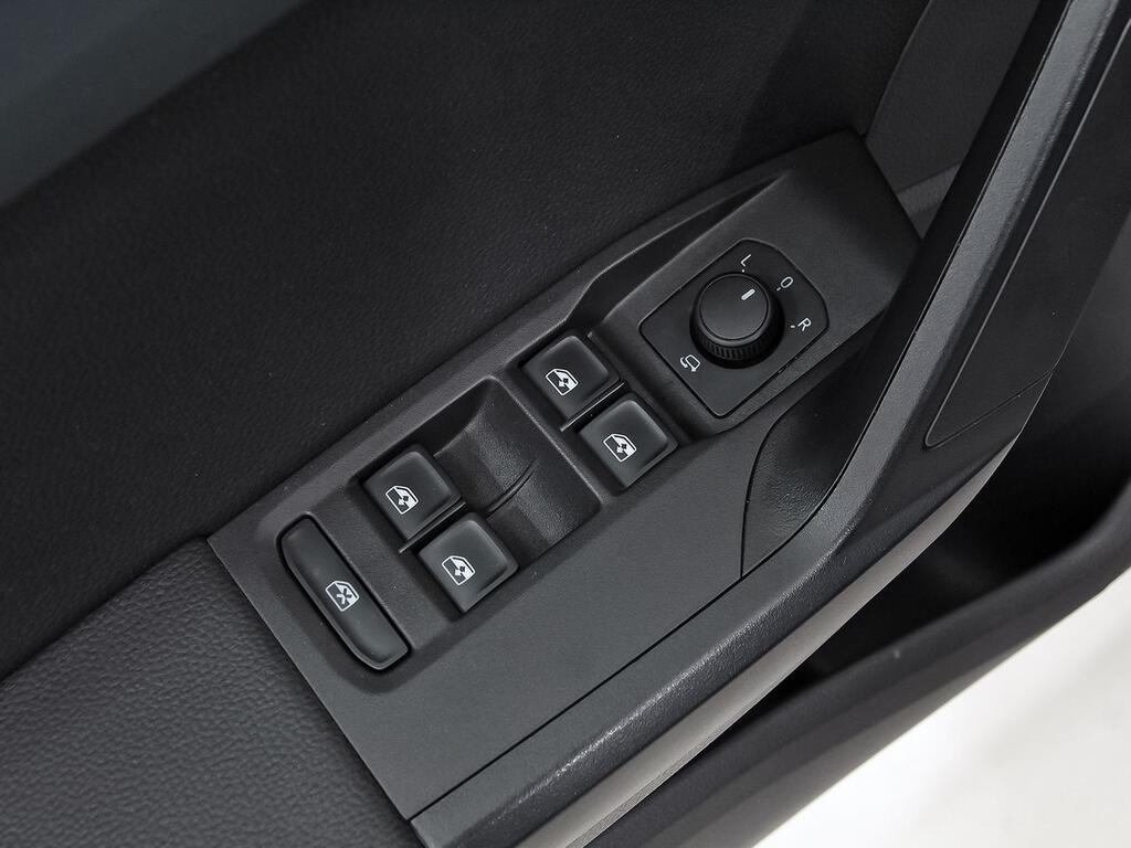 Seat Arona 1.0 TSI 85kW (115CV) Xperience 10