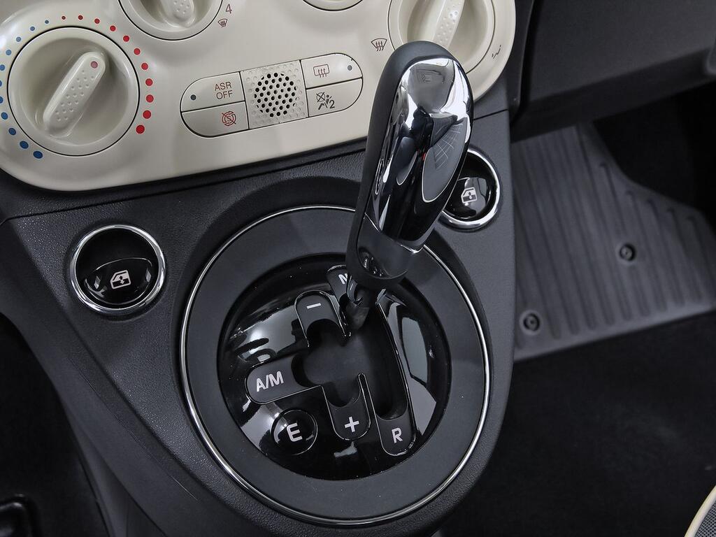 Fiat 500 Lounge 1.2 8v 51KW (69 CV) MTA 26