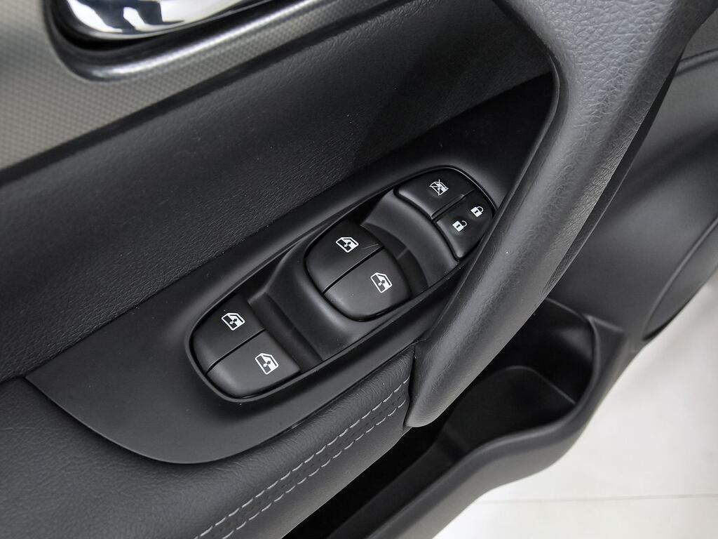 Nissan Qashqai dCi 85 kW (115 CV) E6D N-CONNECTA 12